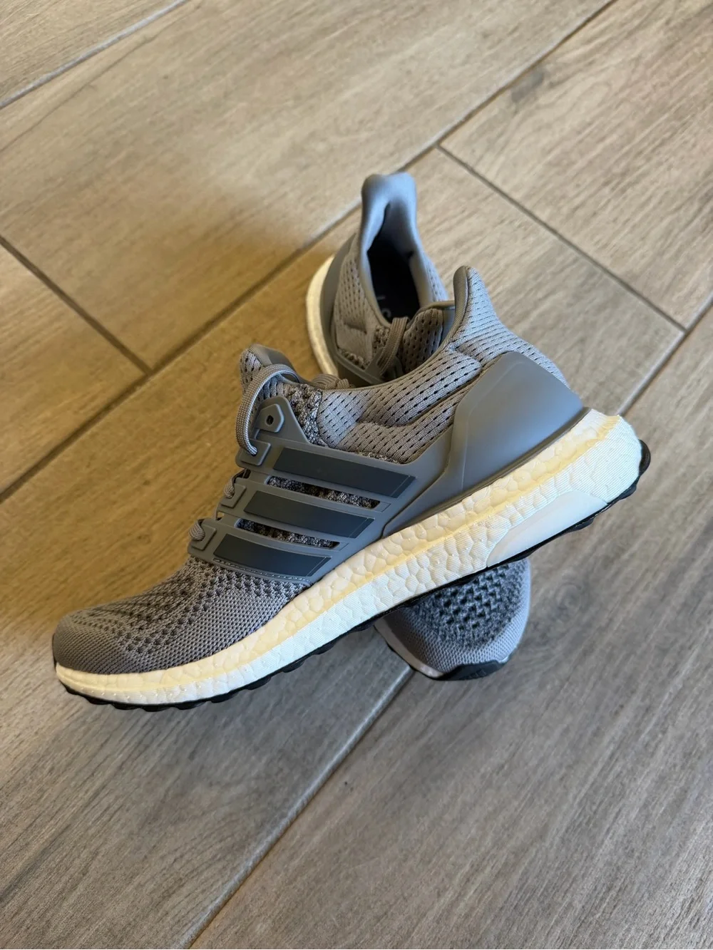 Adidas Ultraboost 1.0 ( no original box )